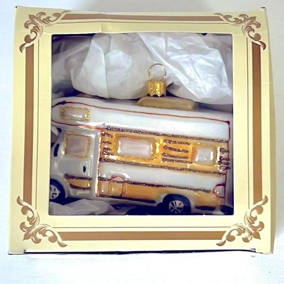 EUROPEAN BLOWN GLASS MOTORHOME HOLIDAY ORNAMENT - Picture 3 of 12